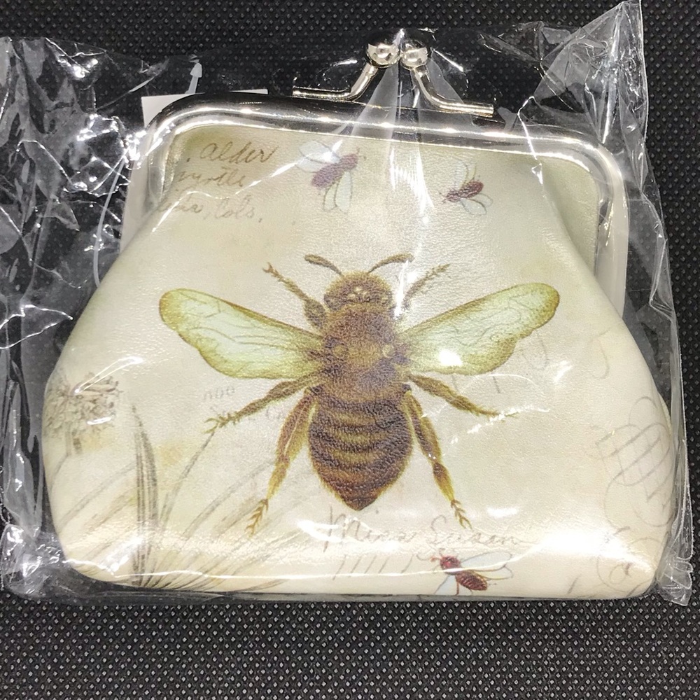 Bee Coin Purse 🐝 - Picture 3 of 3